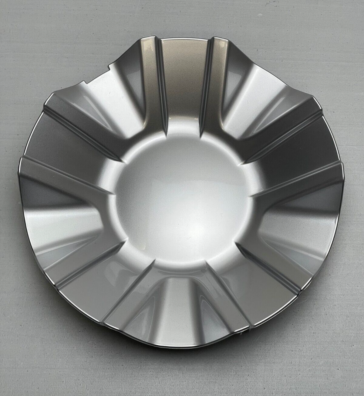 Performance Replicas PR212 Silver Wheel Center Cap 212S